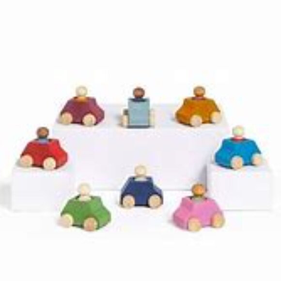 NWT Lubulona Toy Car Set - 8 Cars & 8 Peg People - Picture 4 of 5